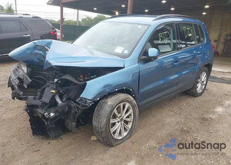 2018 Volkswagen Tiguan Limited 2.0T из США, поврежденный, VIN WVGAV7AX9JK004270